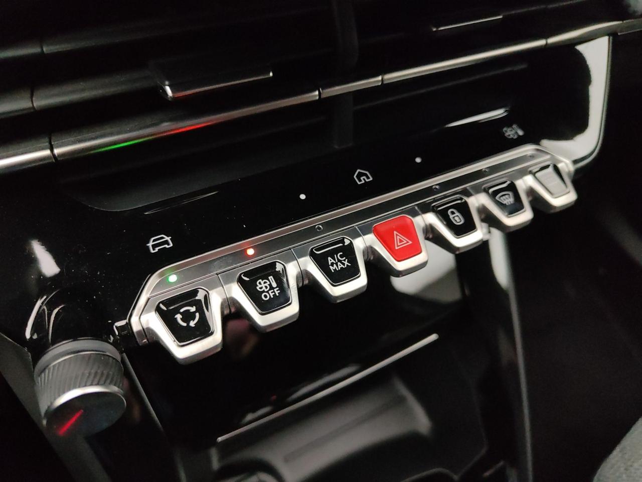 PEUGEOT 2008 II 2020 1.2 PURETECH 130CV ALLURE EAT8 (CAMBIO AUTOMATICO)