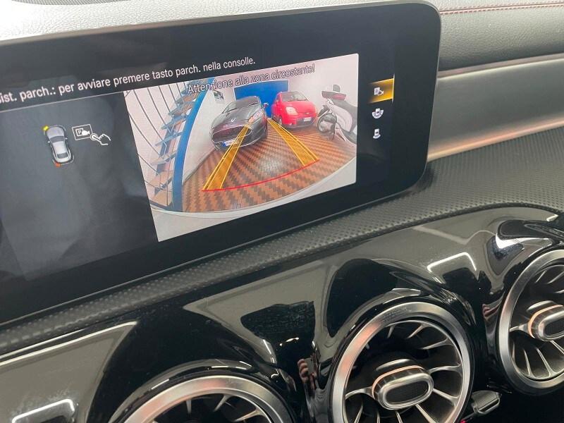 MERCEDES CLA Coupé (C118) CLA 220 d Automat...