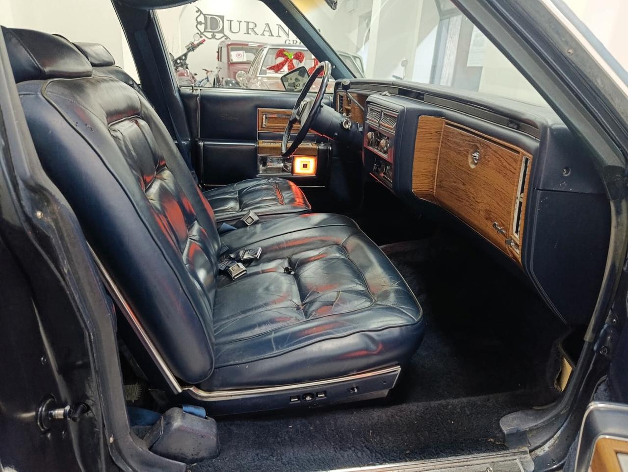 Cadillac Fleetwood BROUGHAM