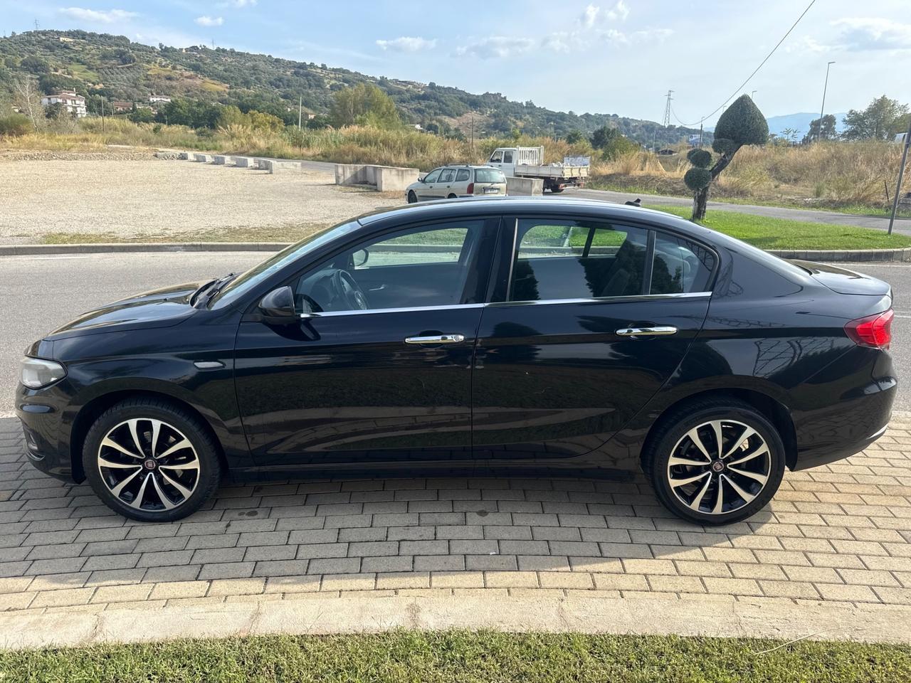Fiat Tipo 1.6 Mjt 4 porte Opening Edition