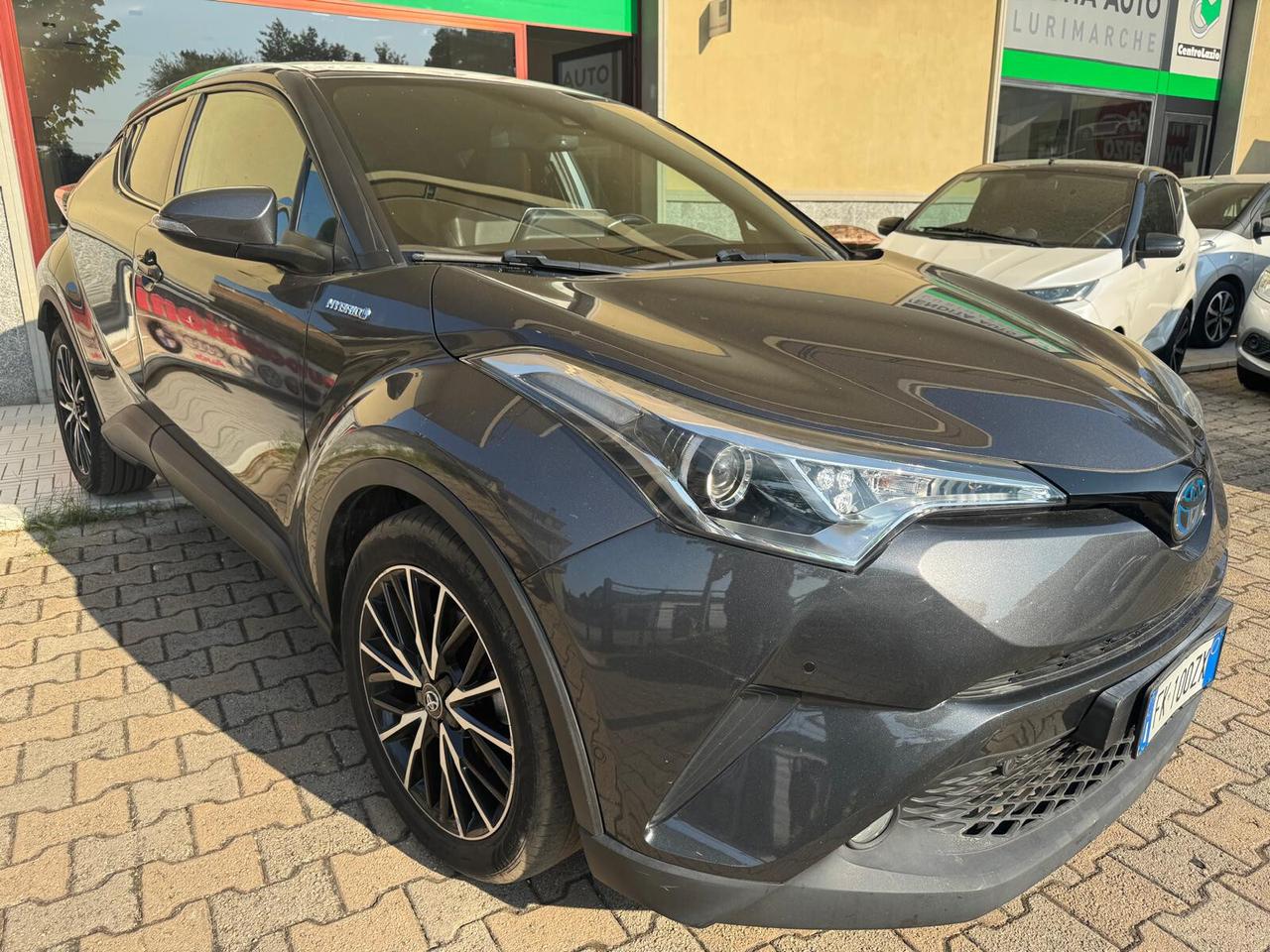 Toyota C-HR 1.8 Hybrid E-CVT Lounge