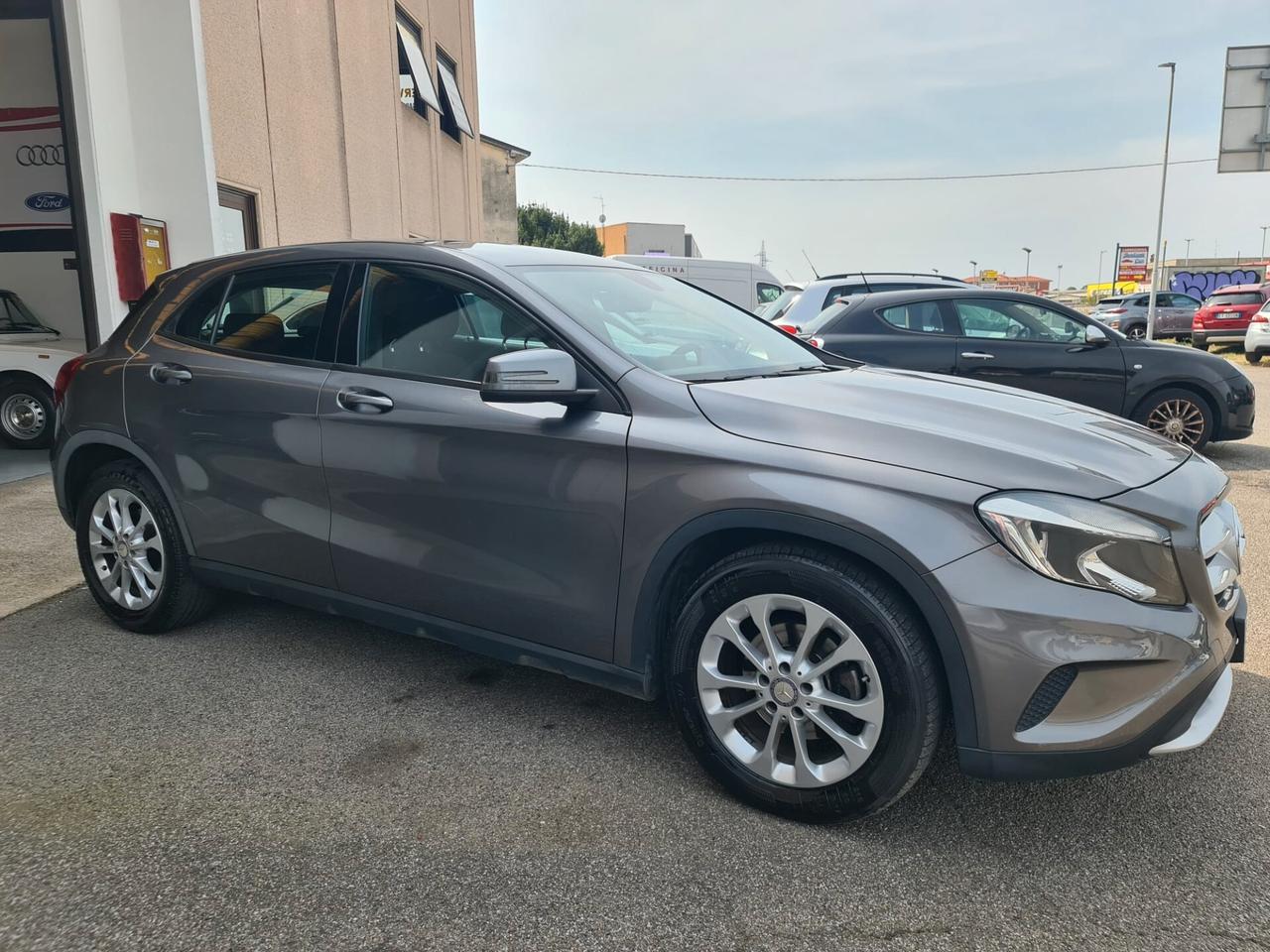 Mercedes-benz GLA 180 GLA 180 CDI Automatic Premium