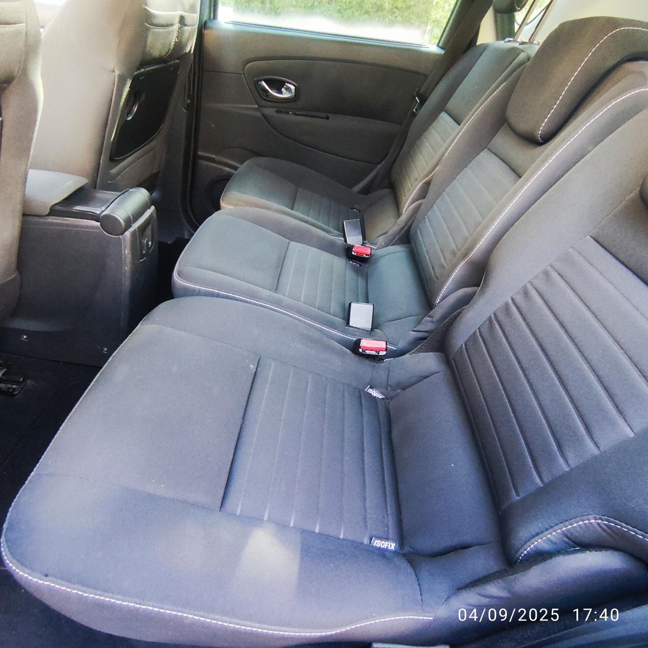 Renault Scenic Scénic XMod dCi 110 CV EDC Limited