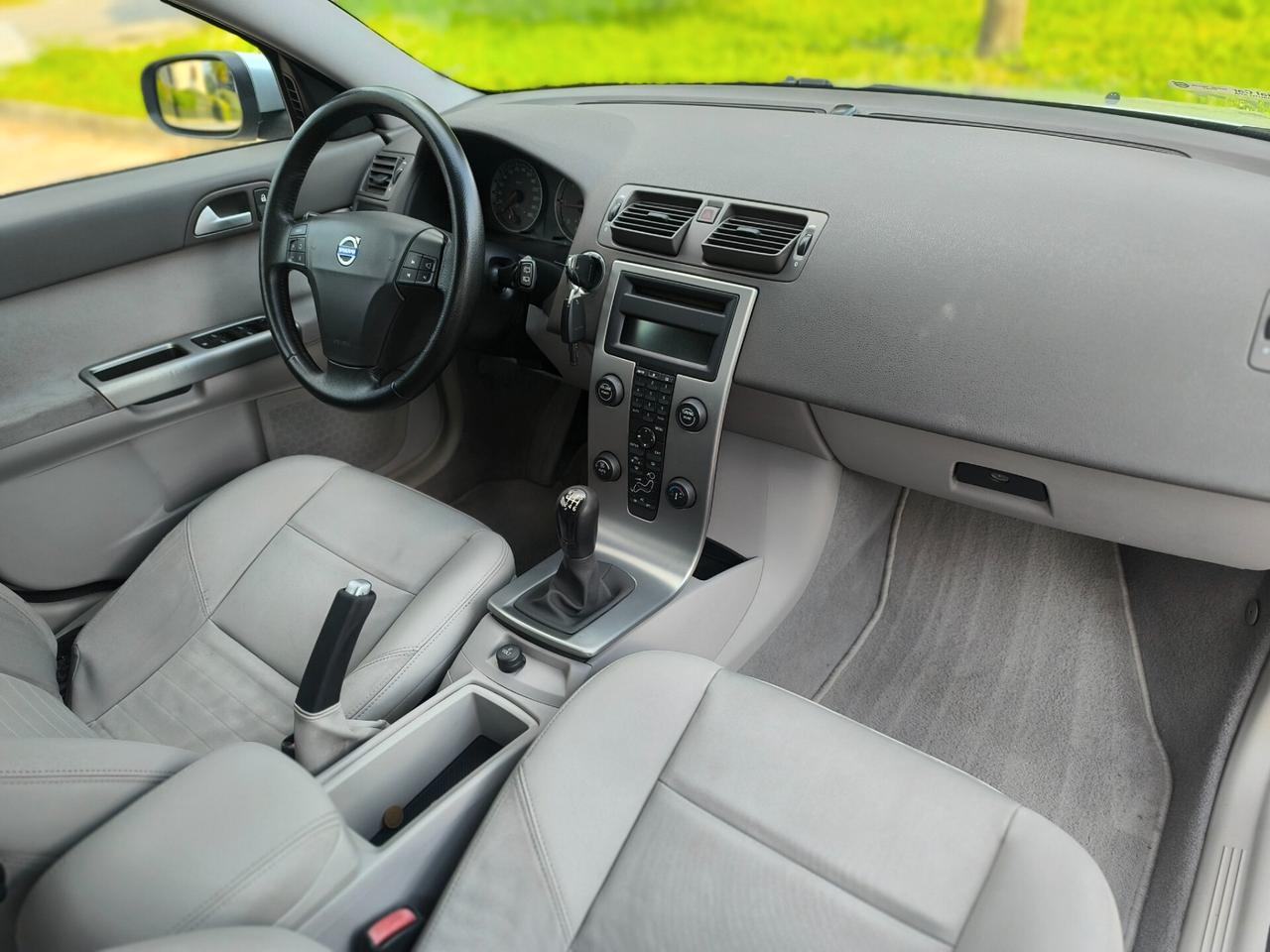 Volvo V50 2.0 D cat Summum 136cv