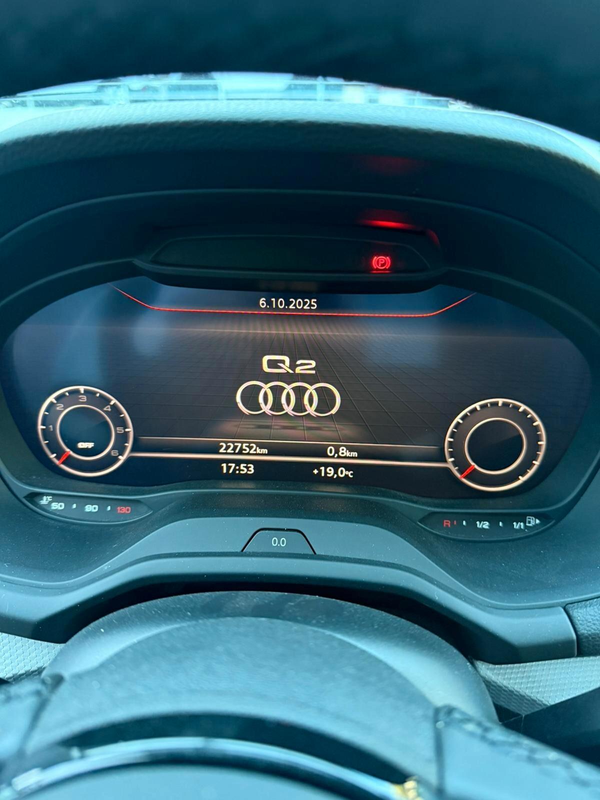 Audi Q2 35 TDI S tronic line Edition