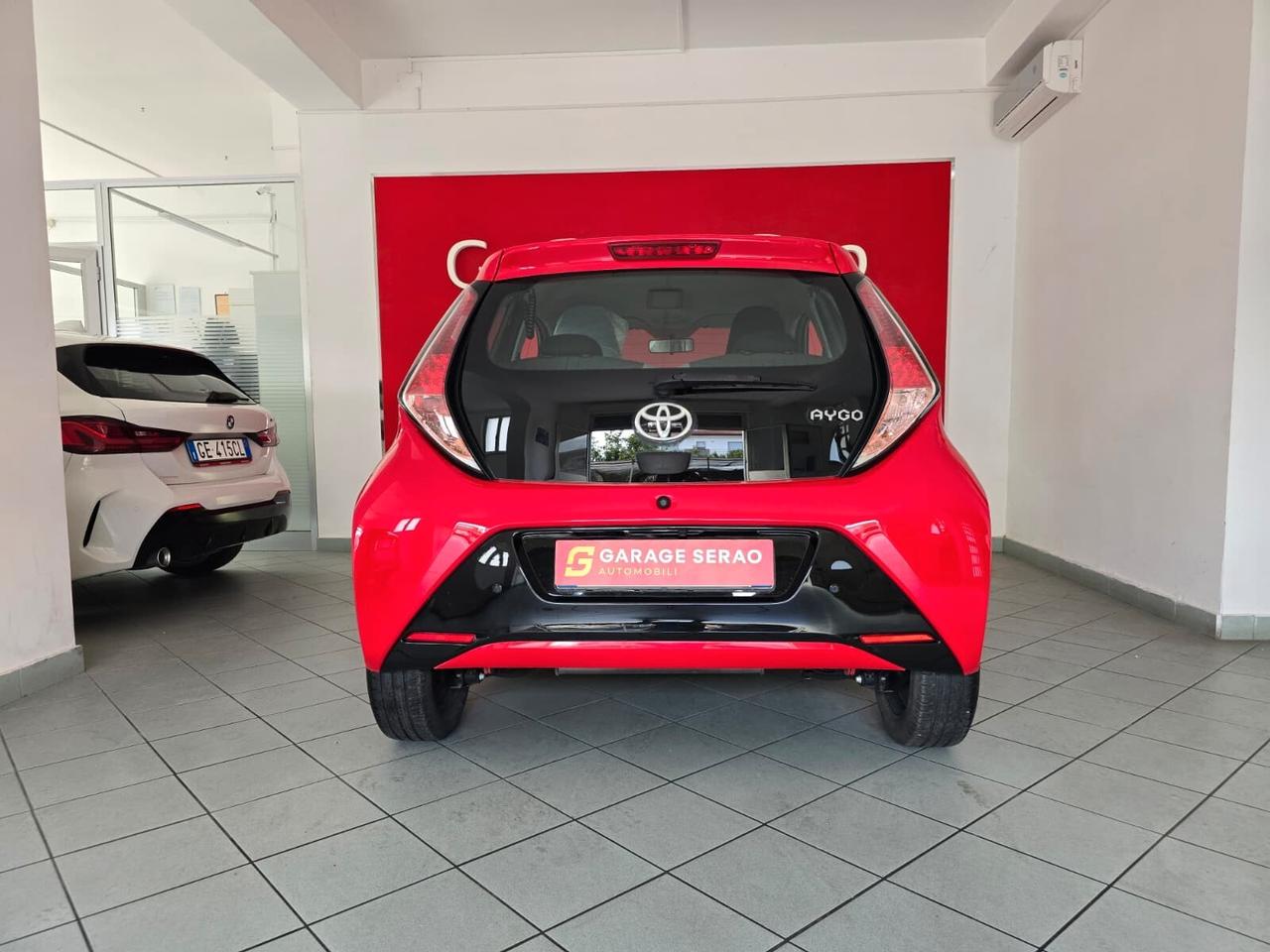 Toyota Aygo 1.0 VVT-i 69 CV 5 porte x-play