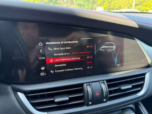 Alfa Romeo Giulia 2.0 t Competizione Q4 280cv autom. TELECAMERA/HARMANKARDON/FULL LED/CARPLAY/SEDILI RISCALDATI - Prom
