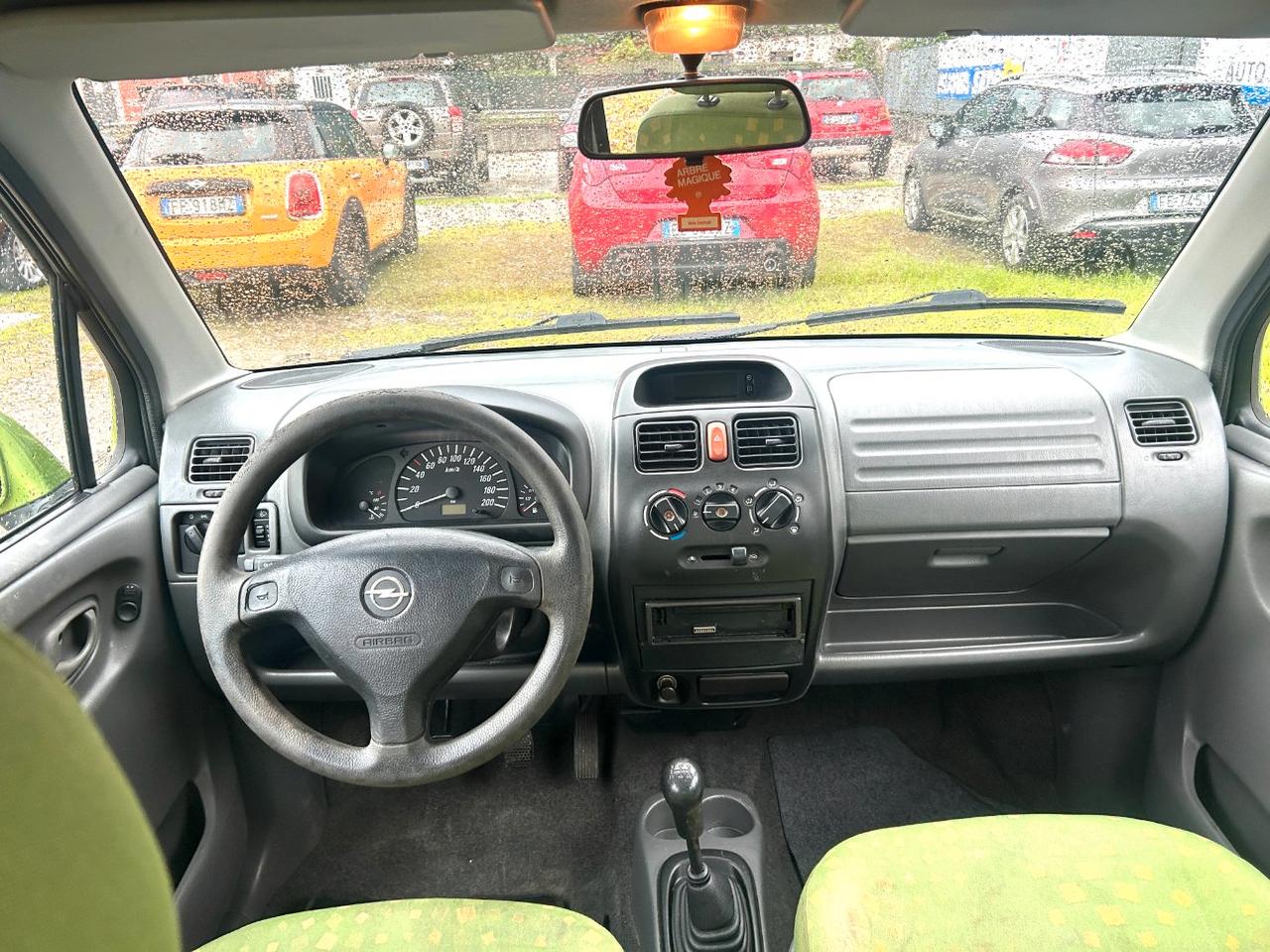Opel Agila 1.2 16v Comfort