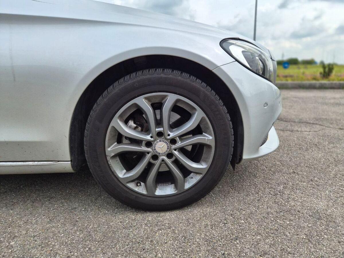 Mercedes Classe C 220 d Exclusive 4matic auto 9m