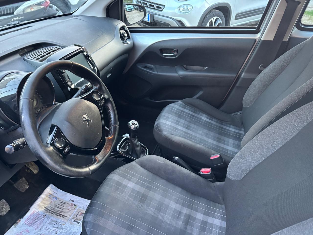 Peugeot 108 VTi 72 3 porte Allure