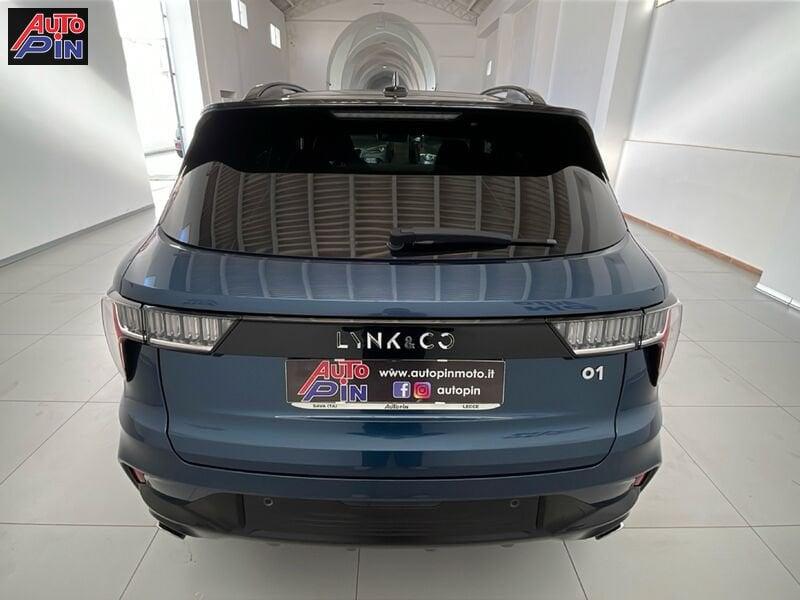 Lynk & Co 01 01 PHEV *TETTO APRIBILE