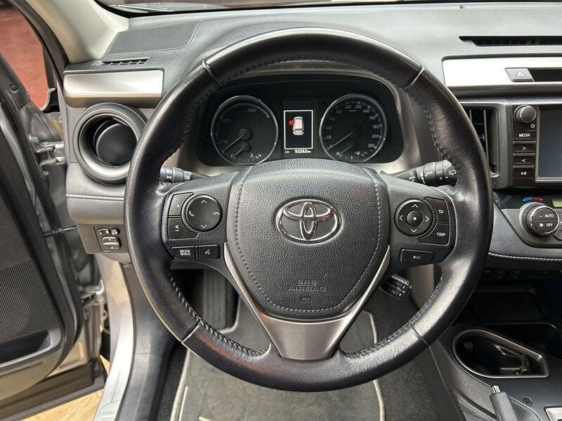 Toyota RAV4 2.5 vvt-i hybrid Lounge 2wd e-cvt my17