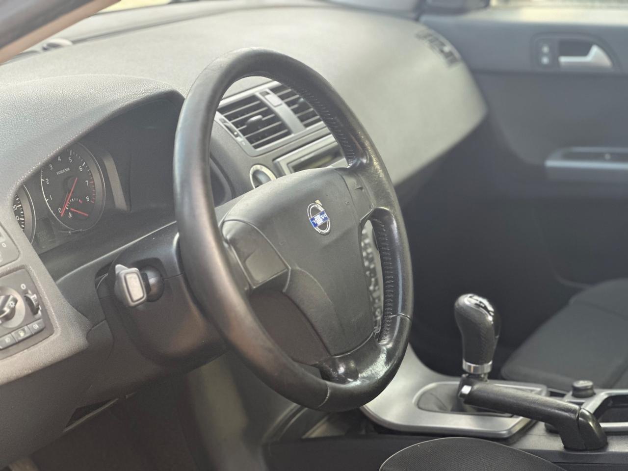 Volvo S40 1.6 16V cat Summum