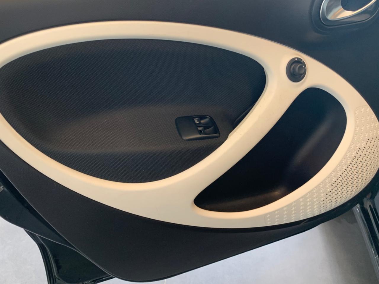 Smart ForFour 70 1.0 Passion