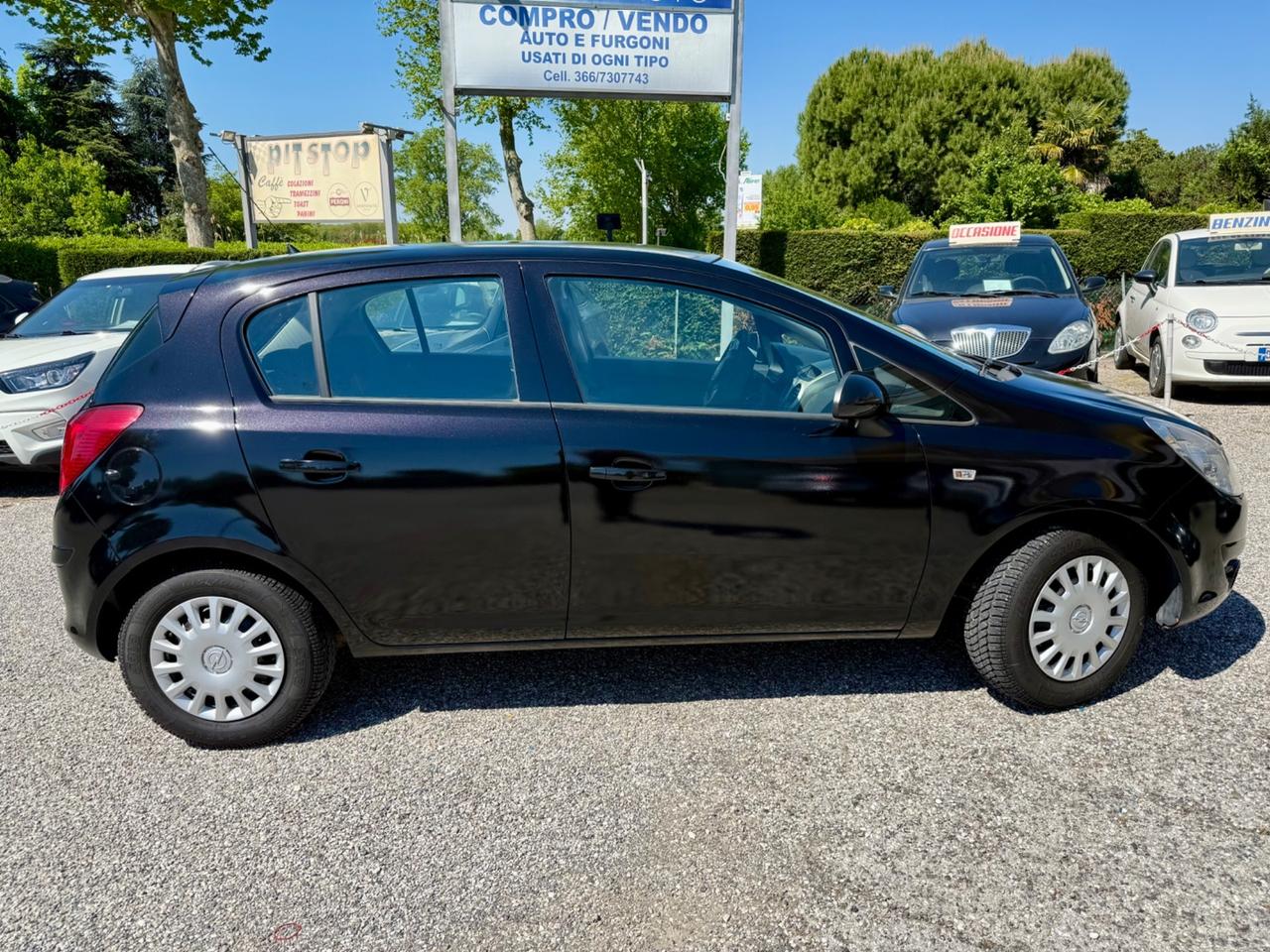 Opel Corsa 1.2 5 porte Ok Neopatentati