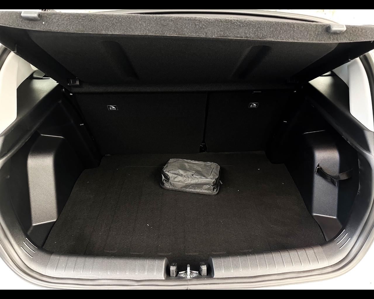HYUNDAI BAYON 1.2 MPI XLINE