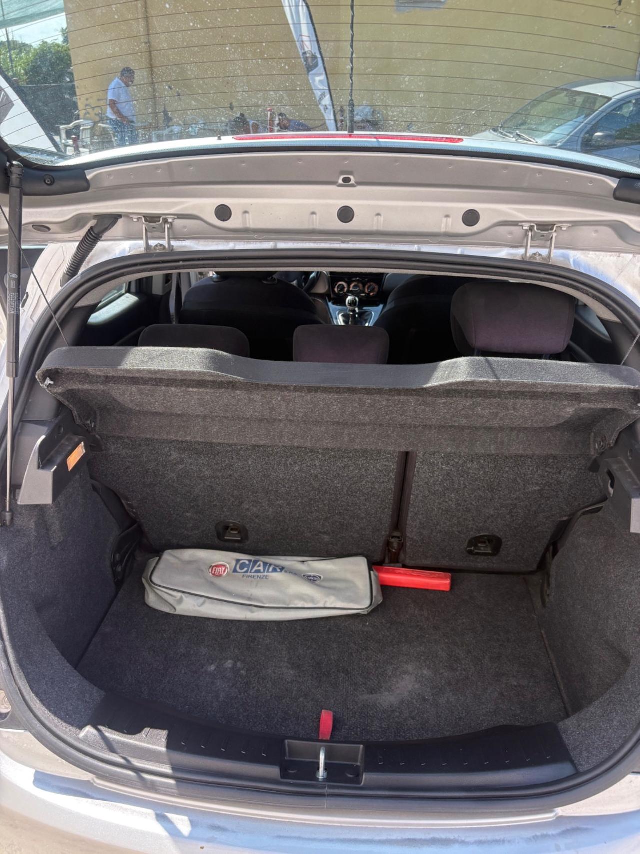 Lancia ypsilon 1.2 gold