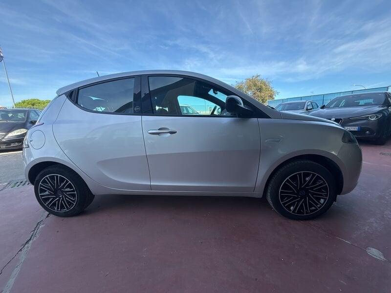 Lancia Ypsilon Ypsilon 1.0 FireFly 5 porte S&S Hybrid Gold GPL