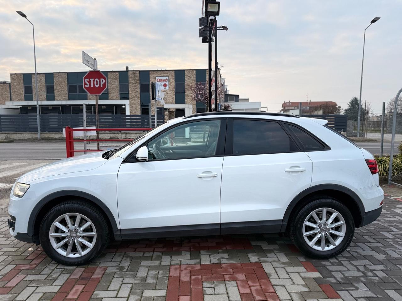Audi Q3 2.0 TDI quattro S tronic 140CV TETTO APRIBILE