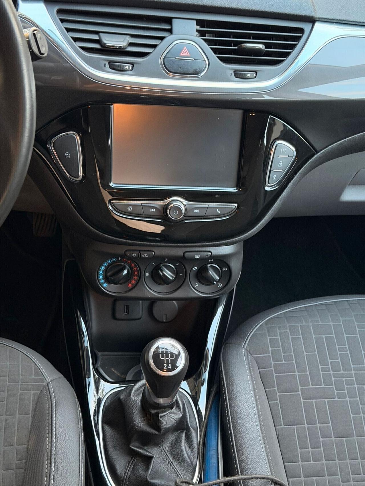 Opel Corsa 1.4 90CV GPL Tech 5 porte Innovation