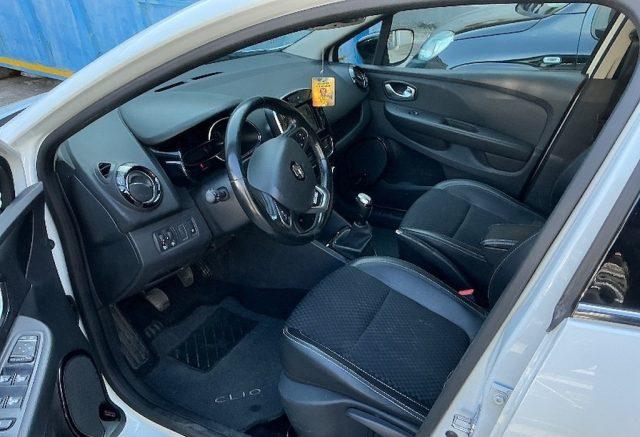 RENAULT Clio 1.5 dCi 8V 75 CV 5 porte Moschino Intens