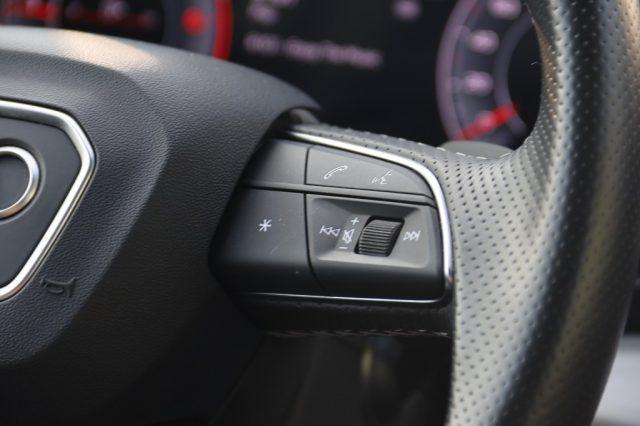 AUDI Q5 40 TDI 204 CV quattro S tronic Identity Black