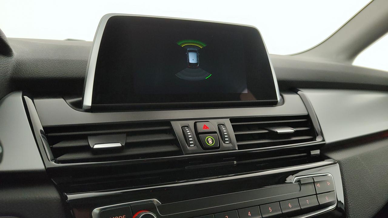 BMW 218i Active Tourer Advantag