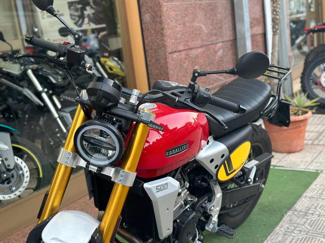 Fantic Motor Caballero 500 2024 tuo a solo 60 euro al mese!