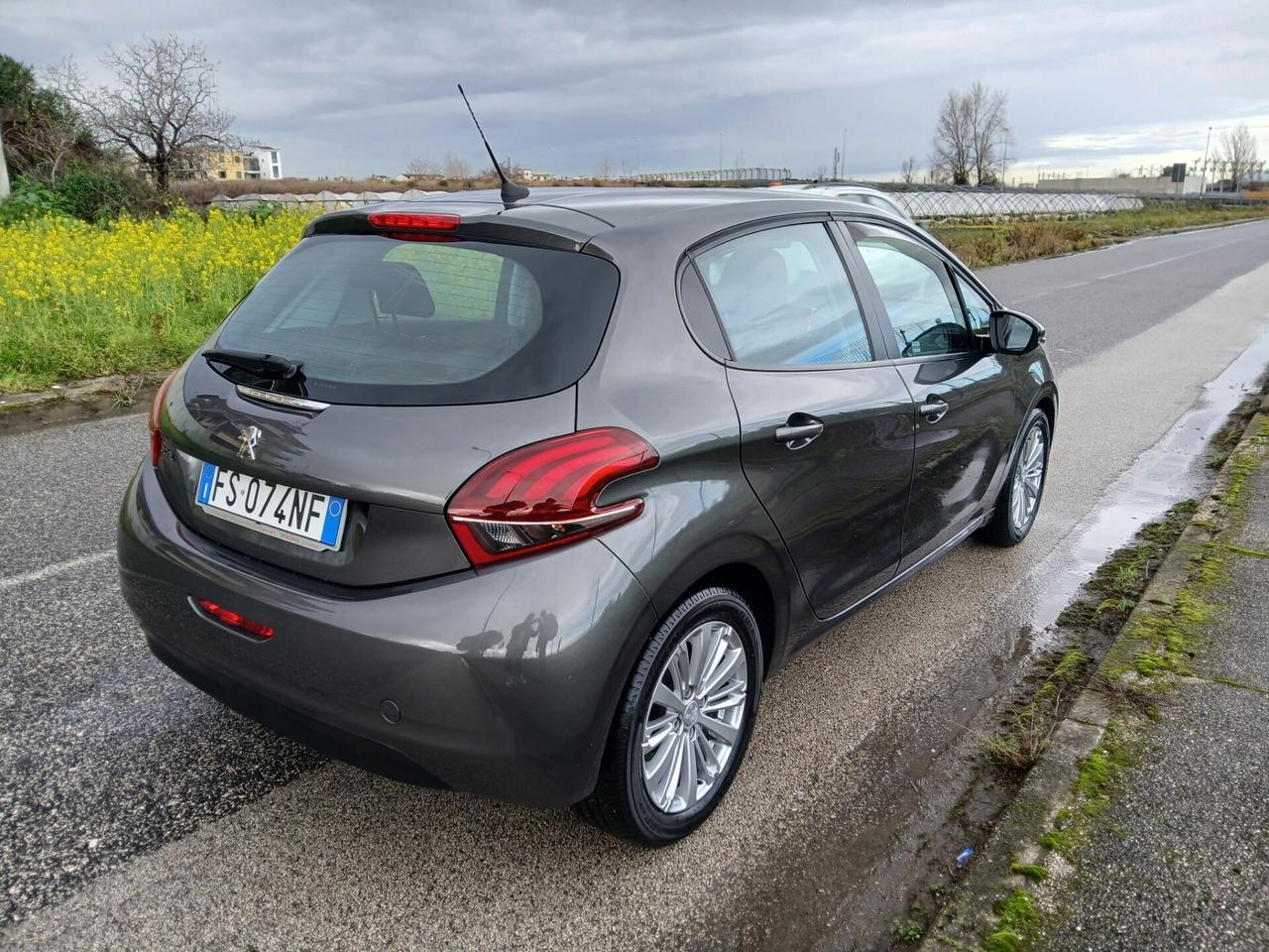 Peugeot 208 PureTech 82 5 porte Allure 40 mila km