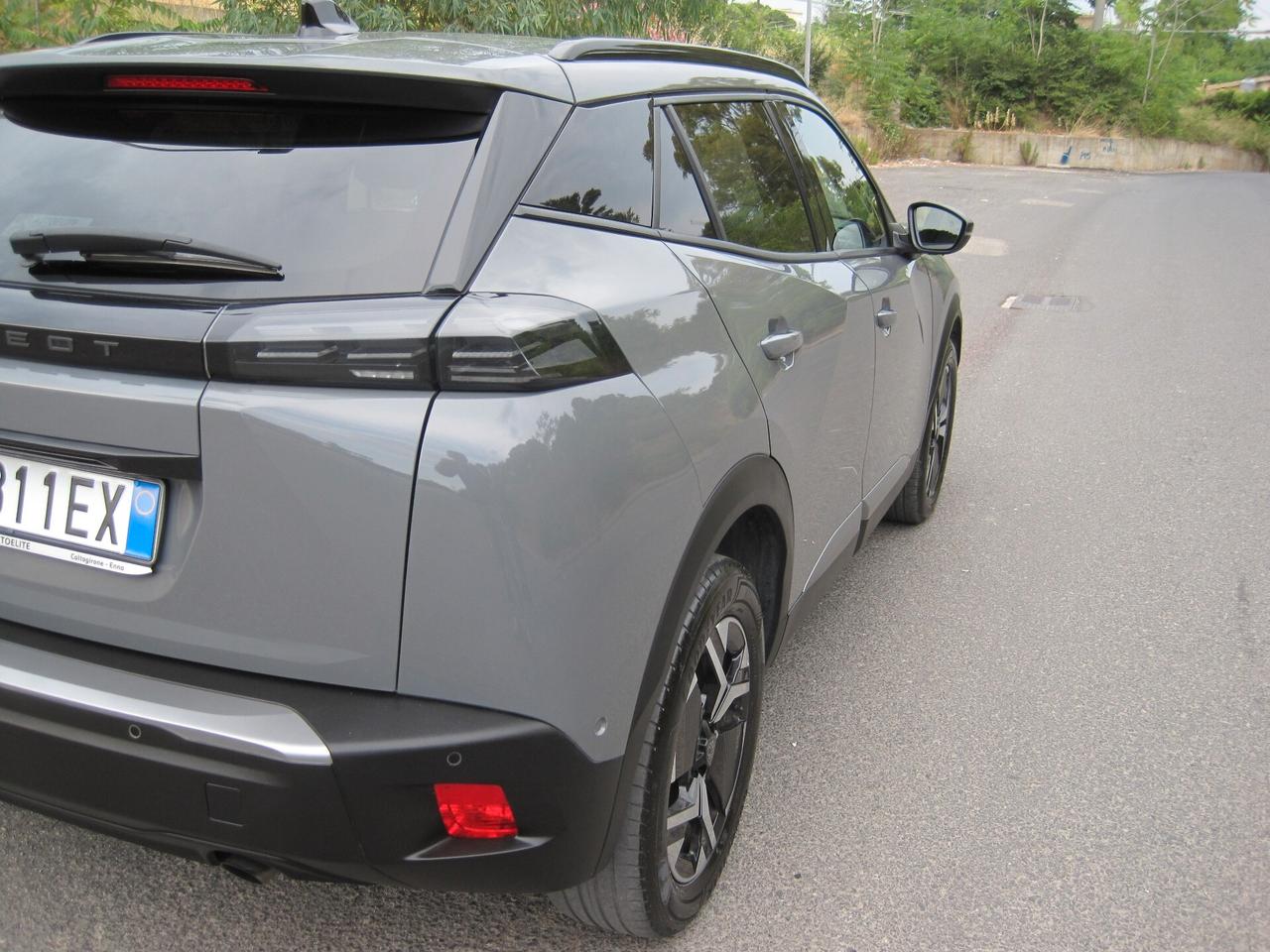 Peugeot 2008 PureTech 100 S&S Allure