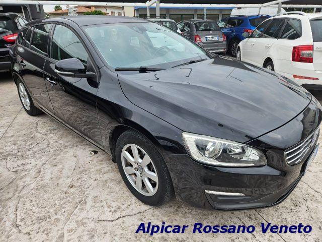 VOLVO V60 D2 1.6 Powershift Momentum