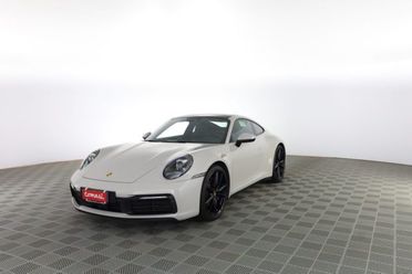 PORSCHE 911 911 Carrera 4