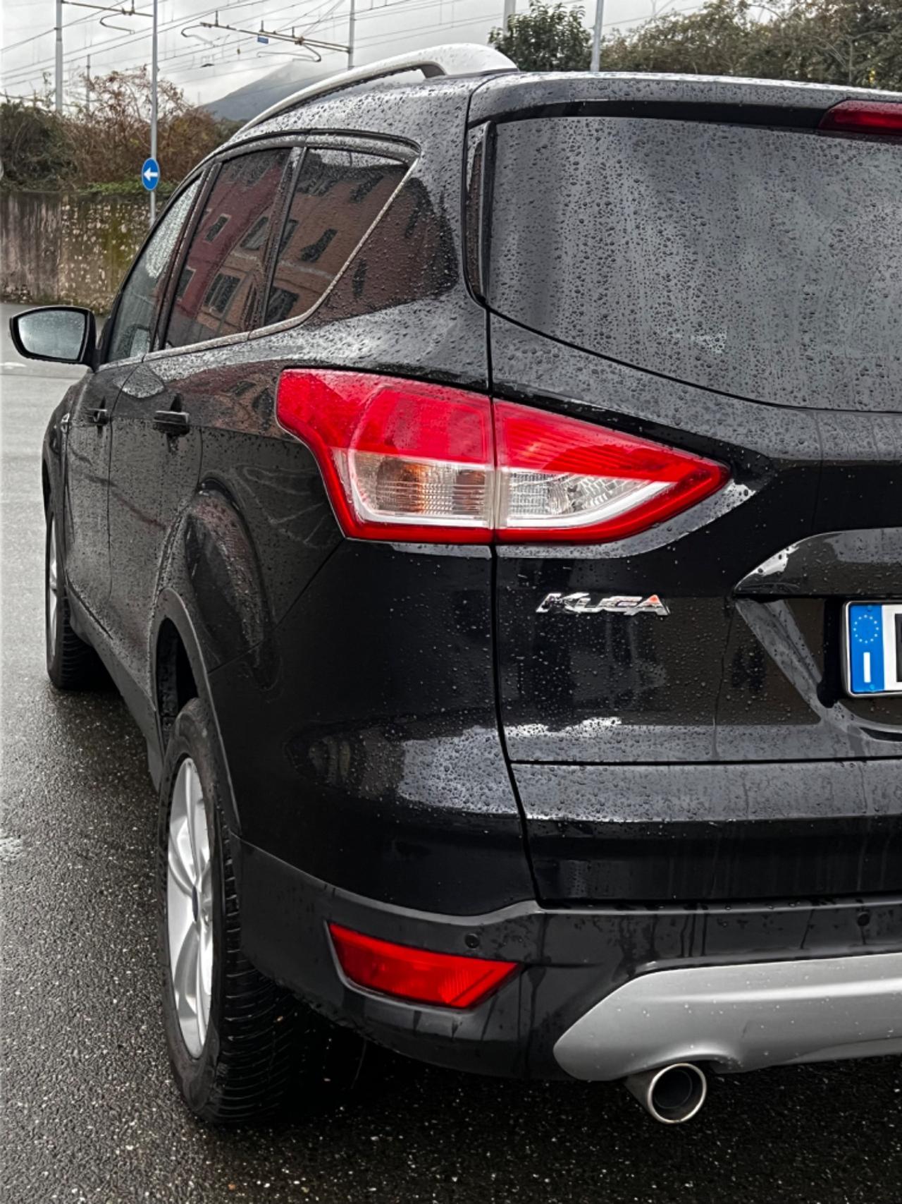 Ford Kuga 2.0 TDCI 140 CV 2WD Titanium