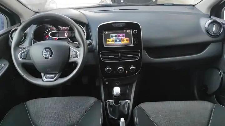 Renault Clio TCe 12V 75 CV 5 porte Moschino Zen