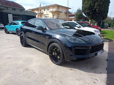 Porsche Cayenne Coupe 3.0 e-hybrid sport design IVA DED.