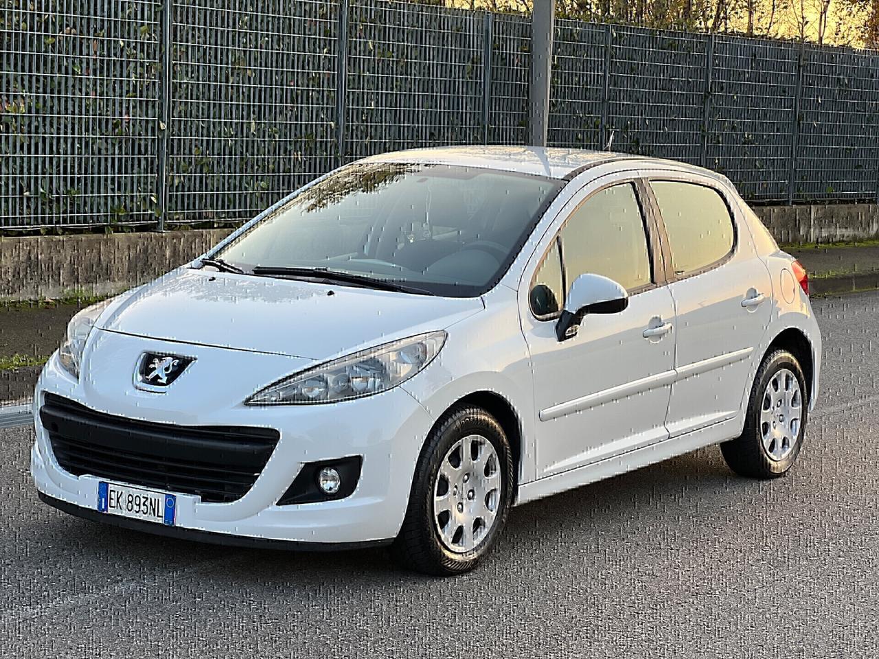 Peugeot 207 1.4 Benzina Ok Neopatentati