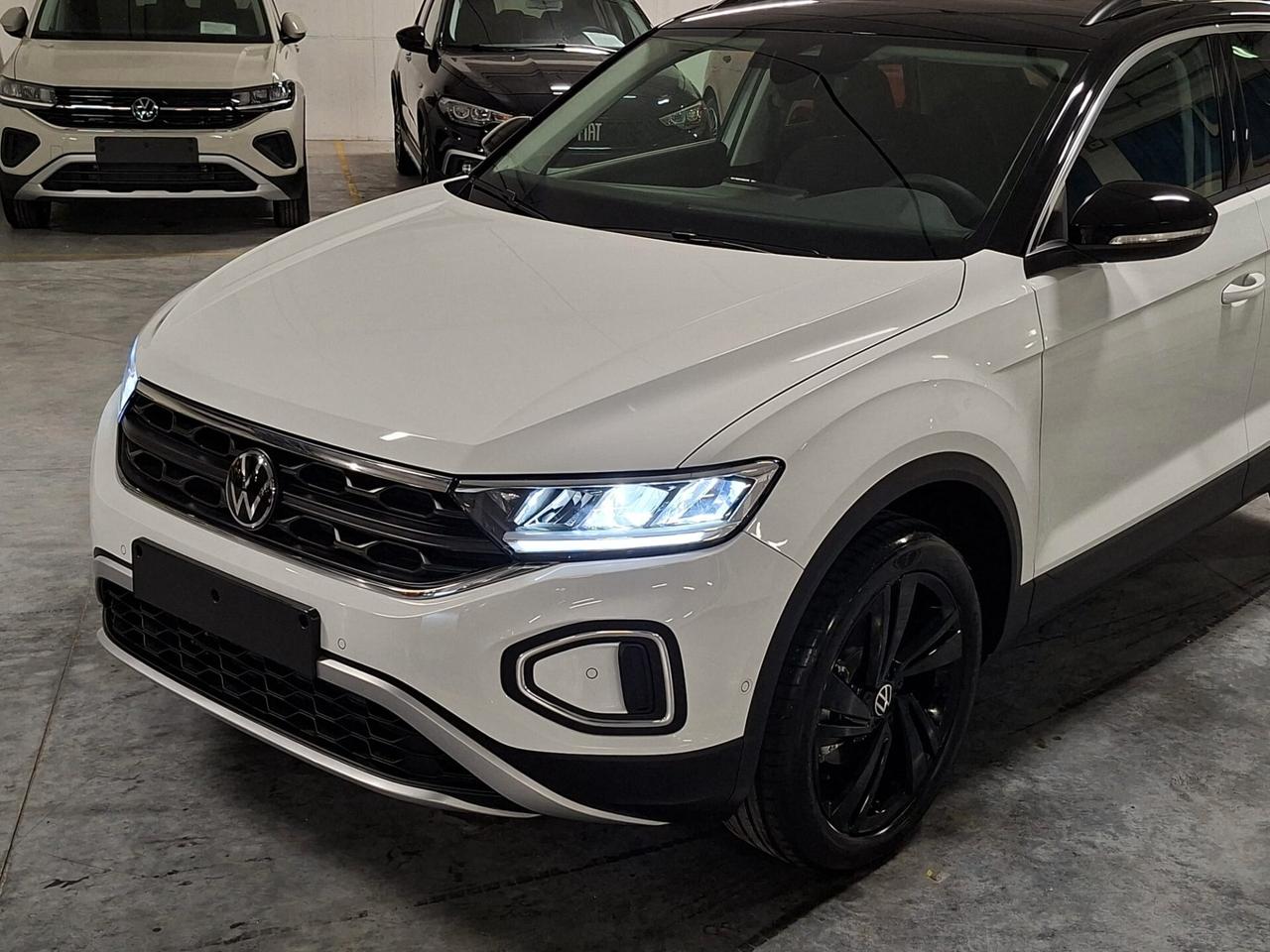 Volkswagen T-Roc 1500 TSI ACT 150CV Sport Km.0