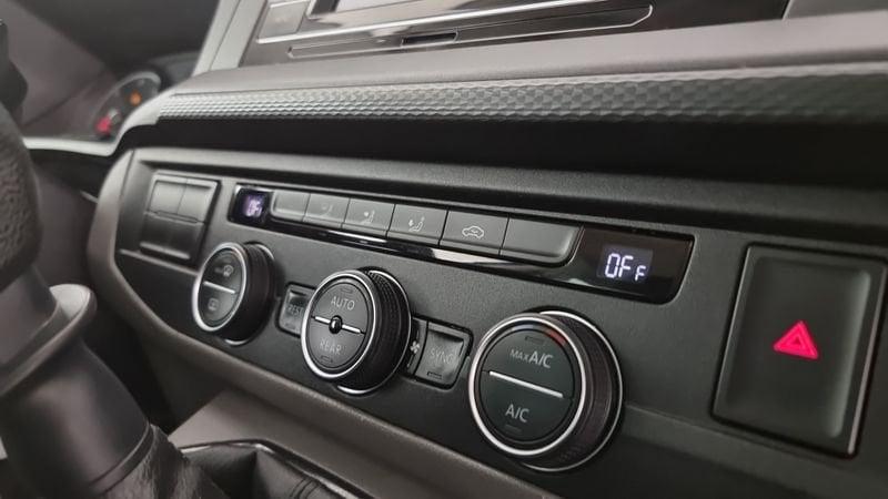 Volkswagen Caravelle 2.0 TDI 110CV PC Business 9 posti