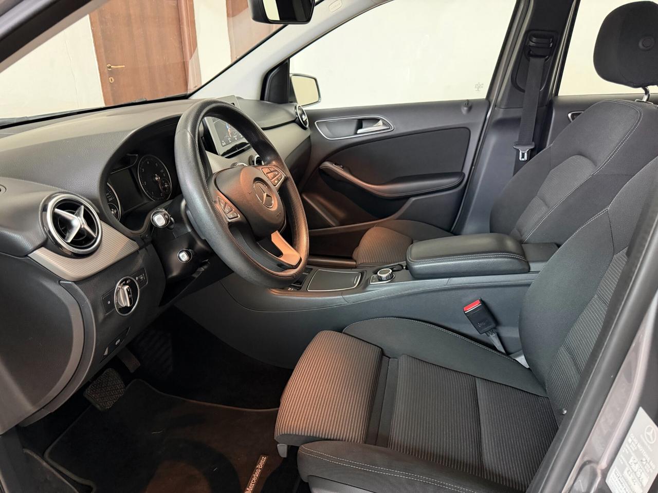 Mercedes-benz A 160 d Automatic Premium OK NEOPATENTATI EURO 6