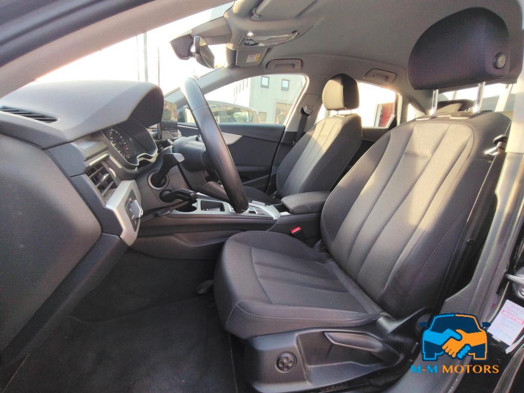 Audi A4 Berlina A4 35 2.0 tfsi mhev Business 150cv s-tronic