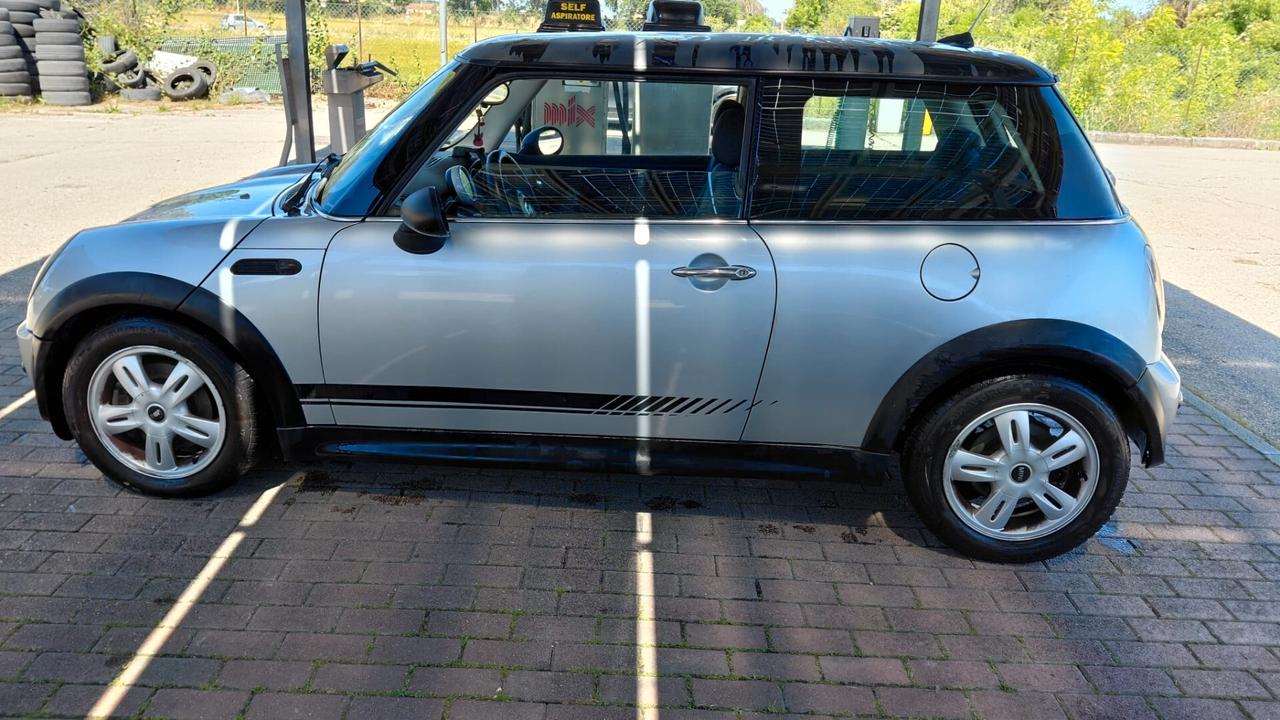 Mini 1.4 tdi One D ok neopatentati