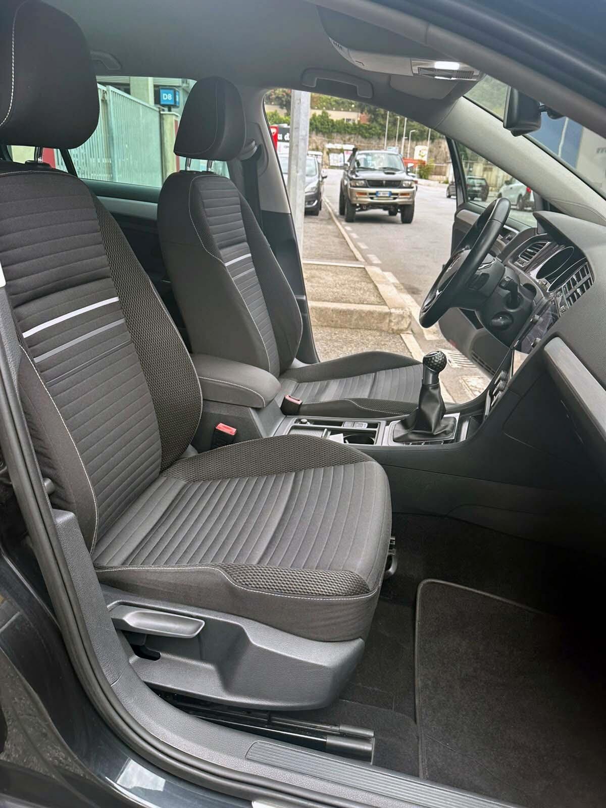 Volkswagen Golf Business 1.6 TDI 5p. 110 CV NAVIGATORE CAR PLAY SEDILI RISCALDATI PARK PILOT ANT E POST