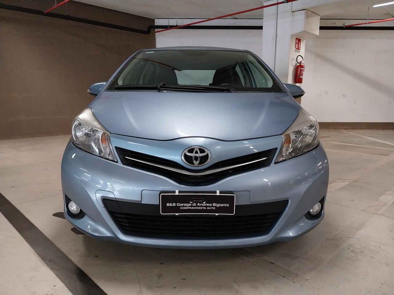 Toyota Yaris 1.4d-4d Lounge - ok neopatentati
