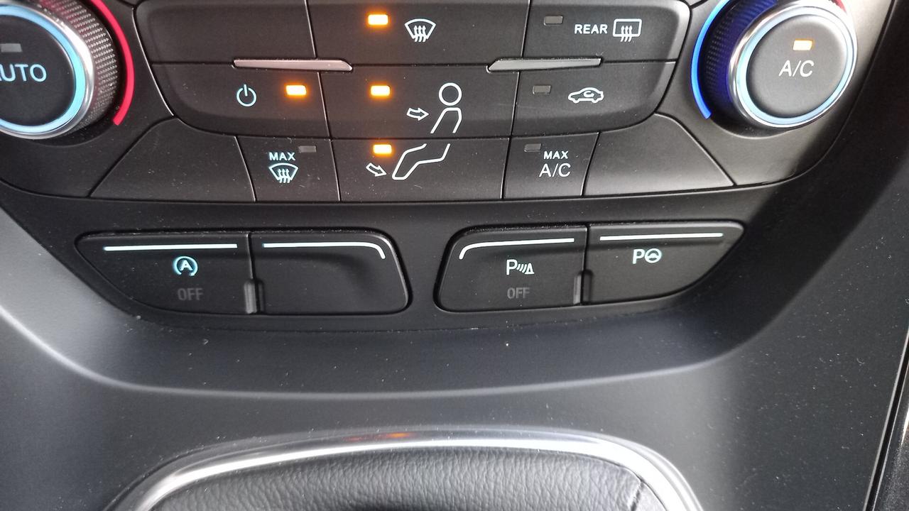 Ford Kuga 1.5 EcoBoost 120 CV S&S 2WD ST-Line