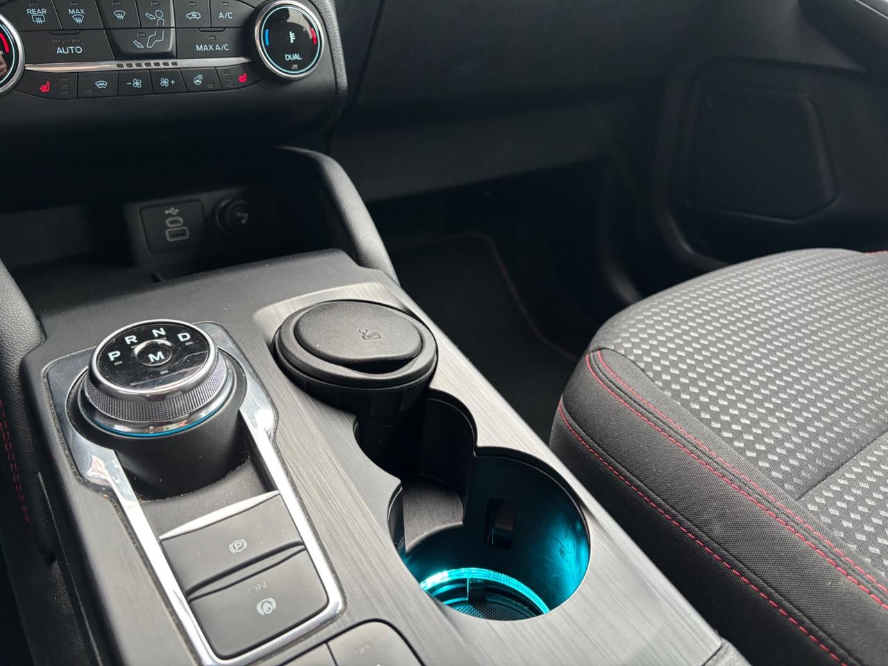 Ford Kuga 2.0 EcoBlue 120 CV aut. 2WD ST-Line