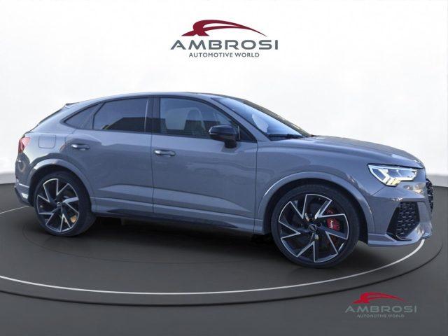 AUDI RS Q3 2.5 quattro s-tronic