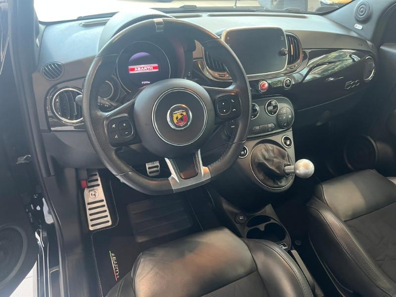 Abarth 595 1.4 Turbo T-Jet 165 CV Scorpioneoro