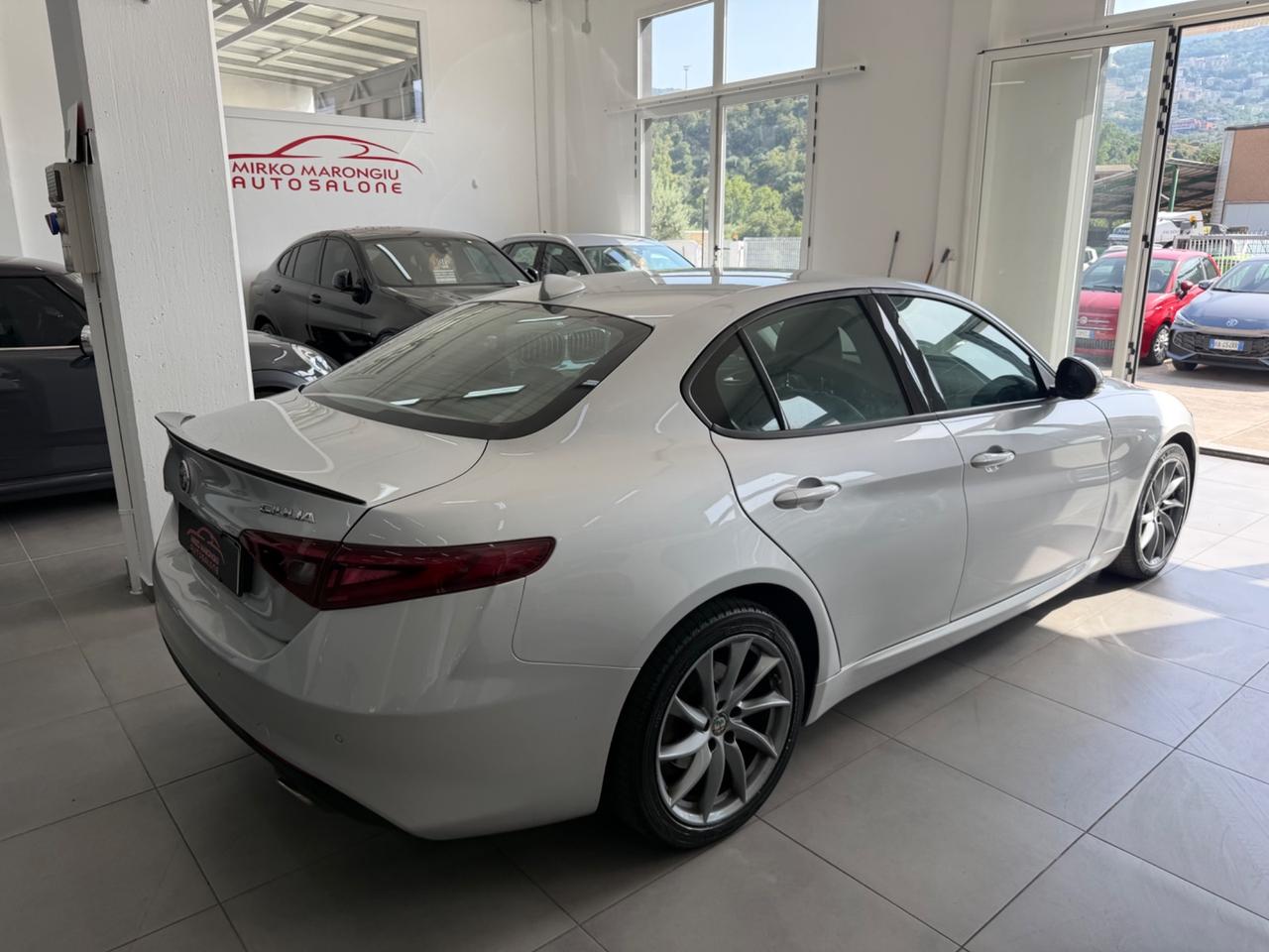 Alfa Romeo Giulia 2.2 160 cv AT8 Super FINANZIABILE