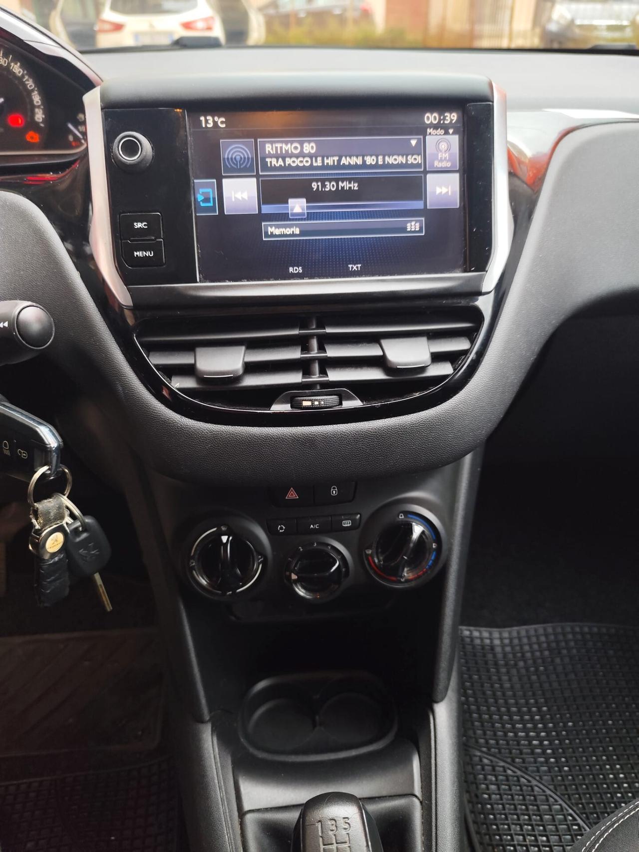 Peugeot 208 1.6 Diesel 75 5 porte Allure