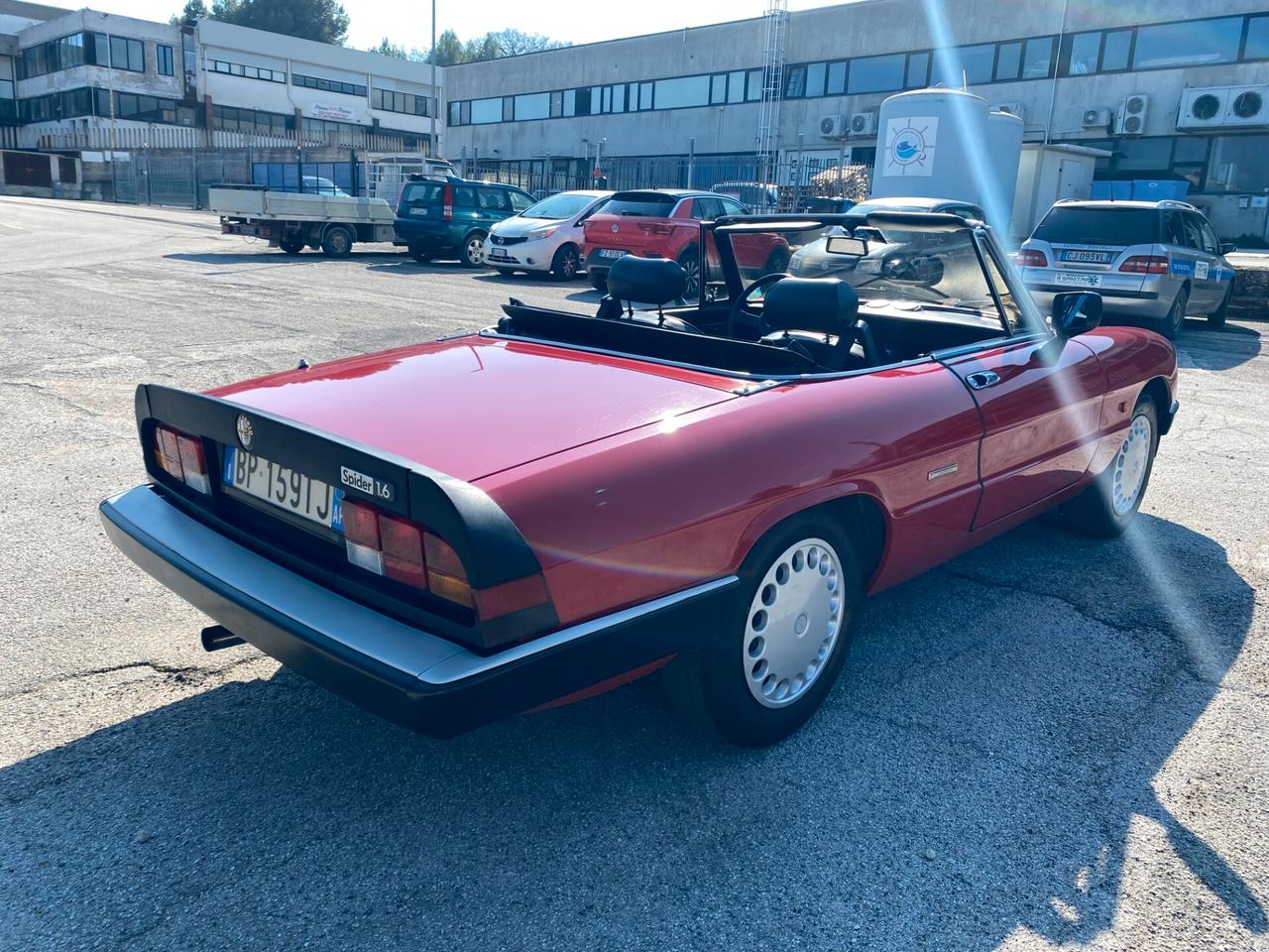 Alfa Romeo Spider DUETTO TARGA ORO